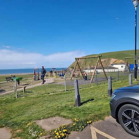 Impeccable Beachfront 2-Bed Cottage In St Bees Exterior foto